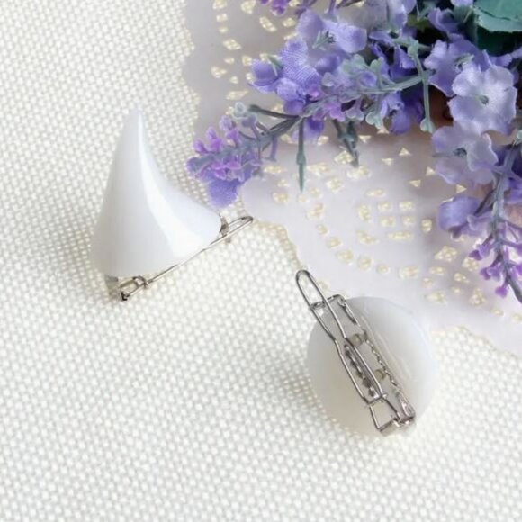 Other - horn hair clips white